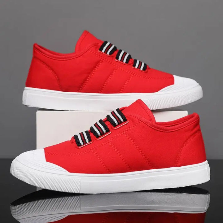 District Low-Top Sneaker