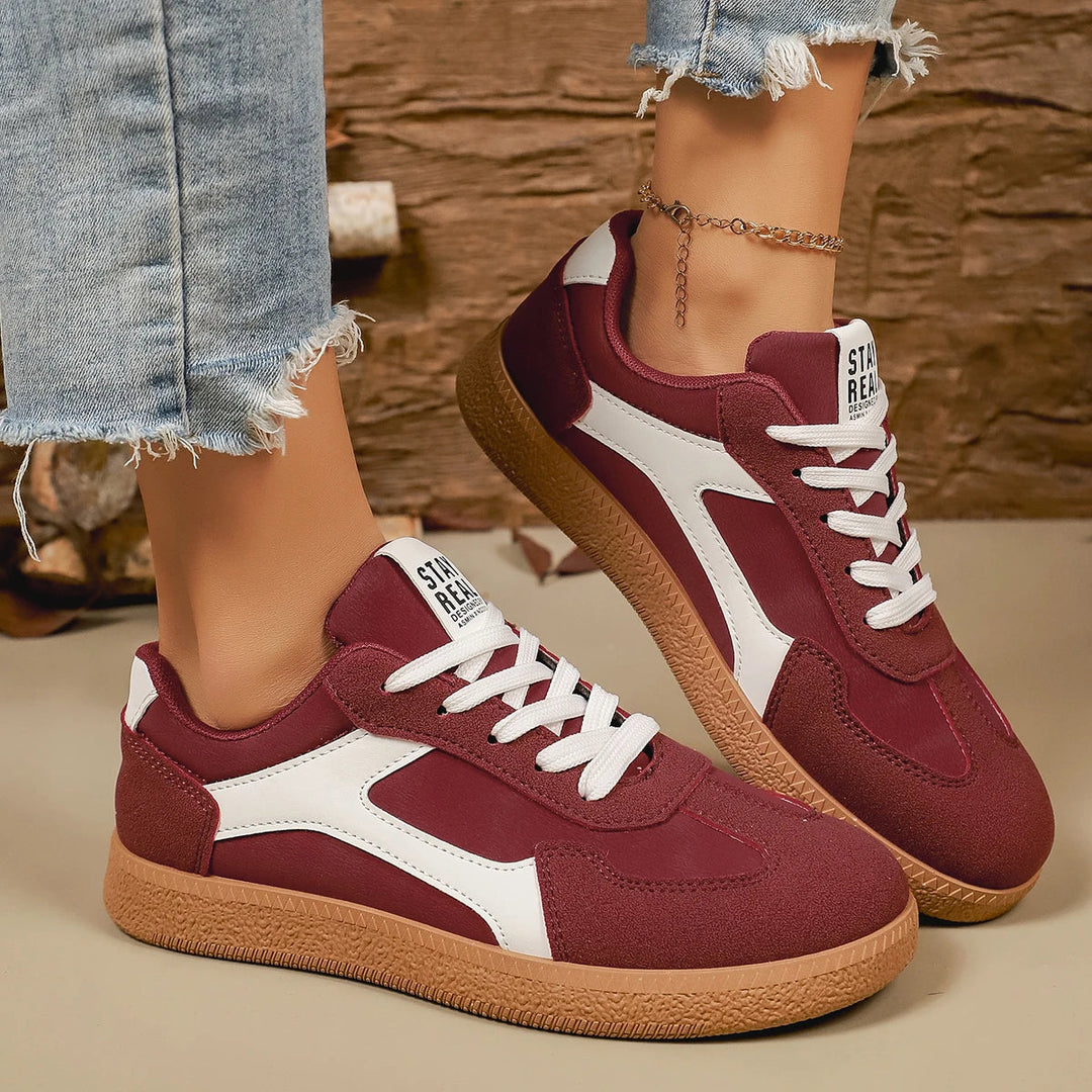 Chelsea Low-Top Sneaker