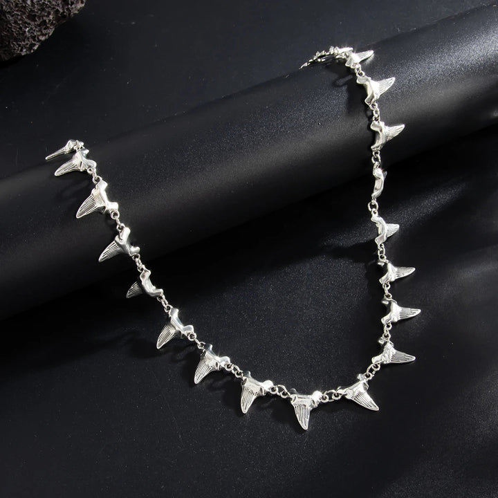 Abyss Fang Necklace