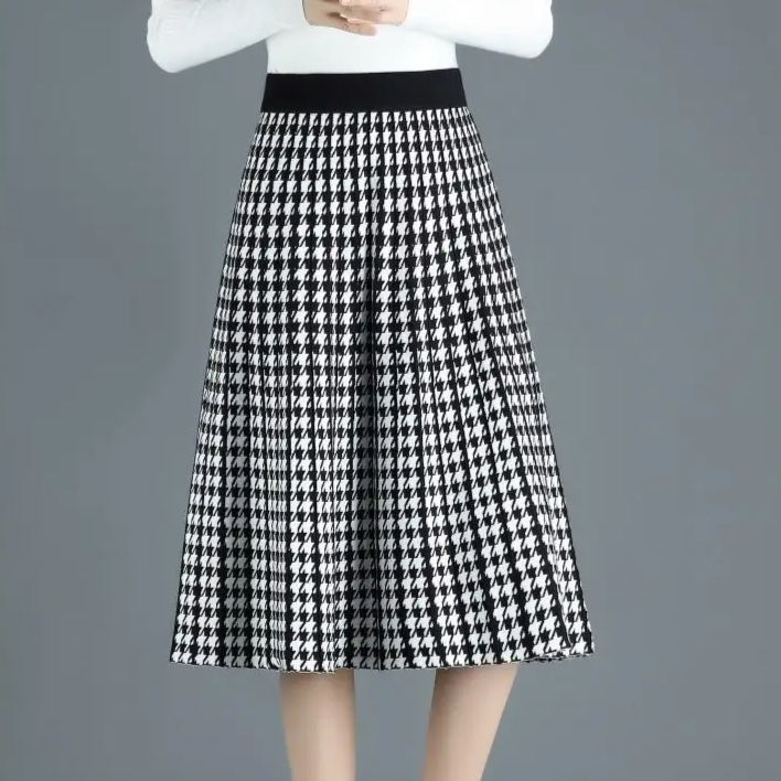 Monroe Houndstooth Midi Skirt