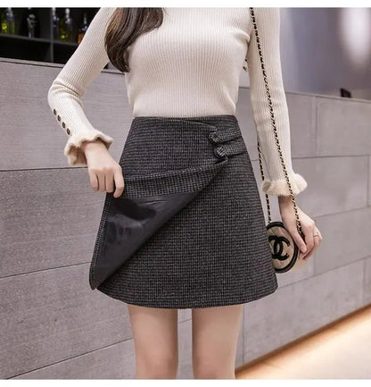 Kensington Houndstooth Plaid Skort