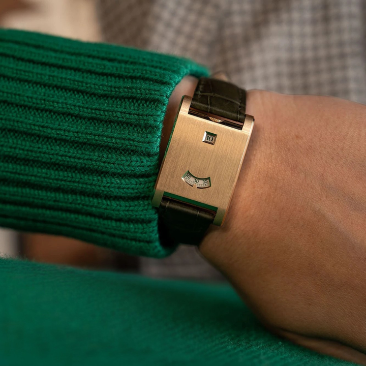 Retrograde Arc Timepiece