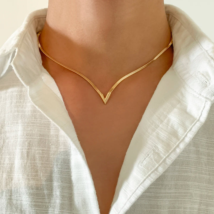 Voss Herringbone Necklace