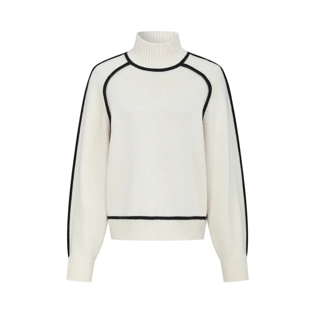 Essence Contrast Knit Turtleneck