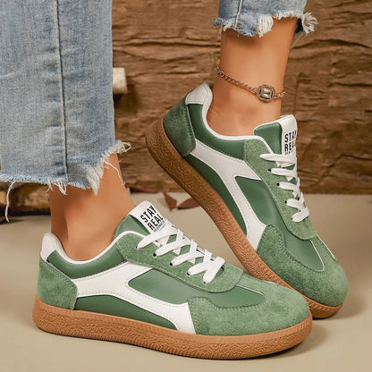 Chelsea Low-Top Sneaker