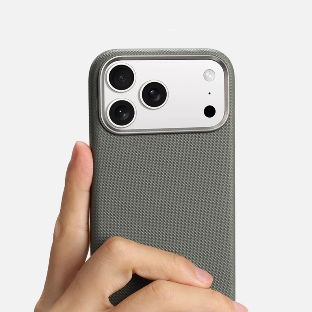 Core Fibre iPhone 17 Case