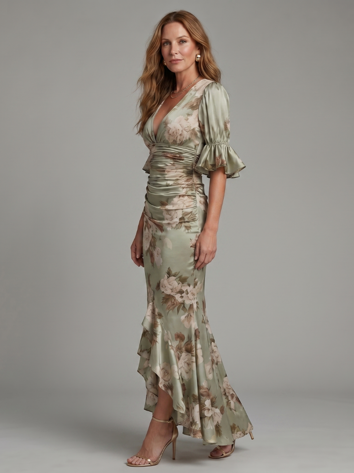 Palm | Midi Dress with Short Sleeves and V-Neck, Featuring a Ruched Waist