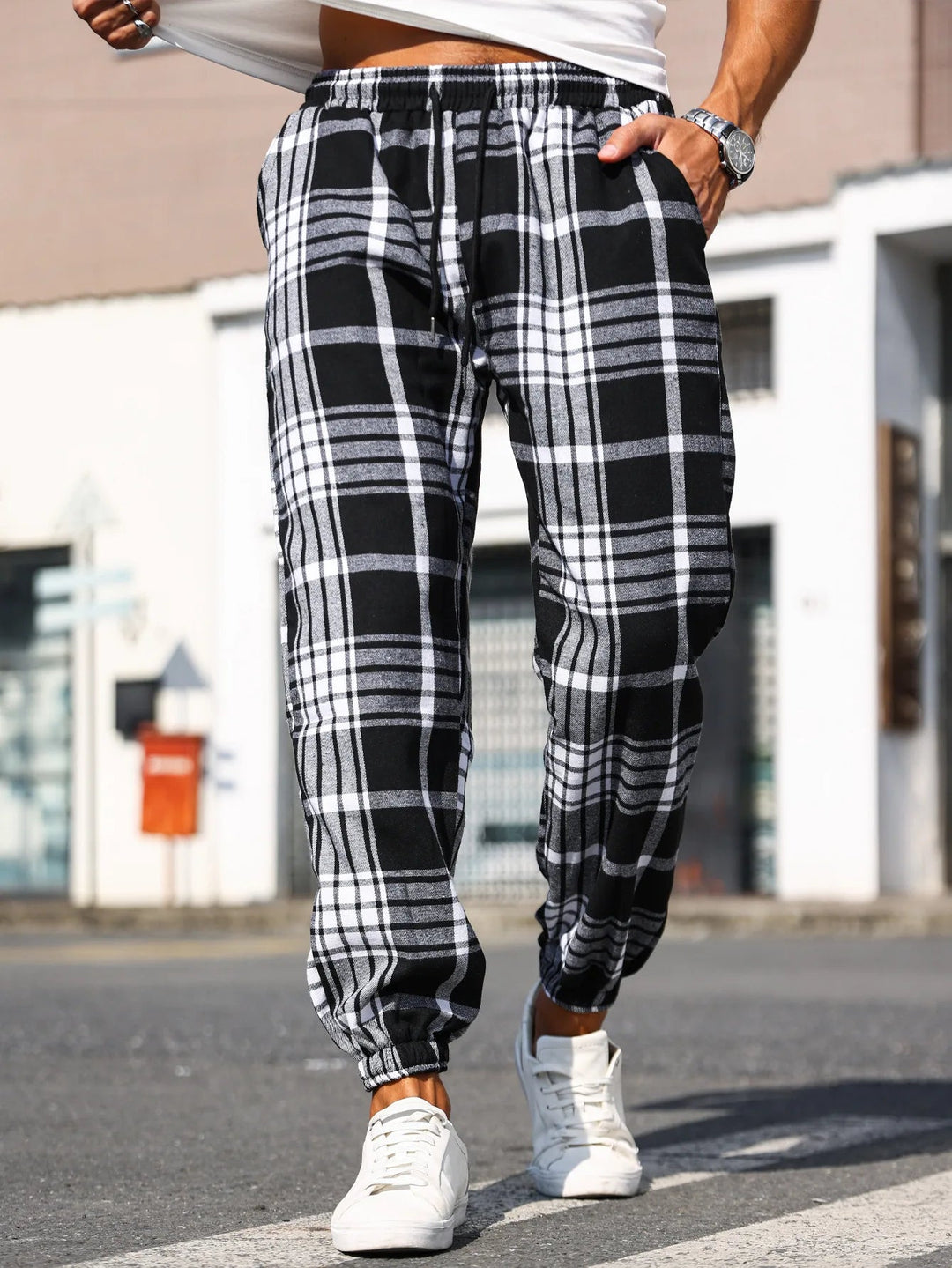 Griffin Plaid Jogger