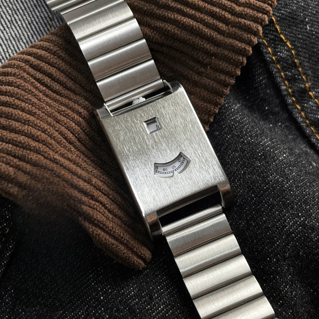 Retrograde Arc Timepiece