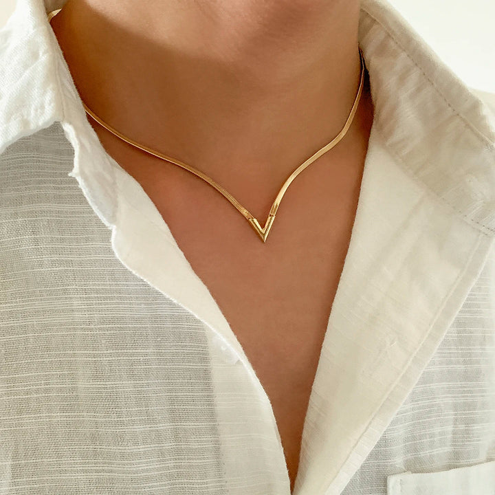 Voss Herringbone Necklace