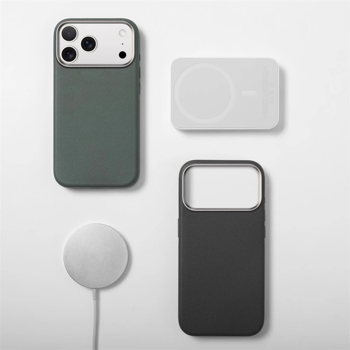 Core Fibre iPhone 17 Case