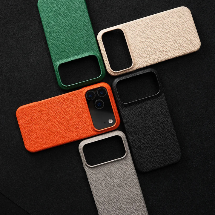 The Executive Leather iPhone 17 Case