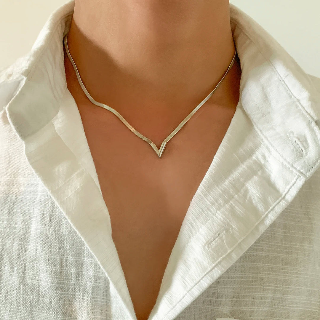 Voss Herringbone Necklace