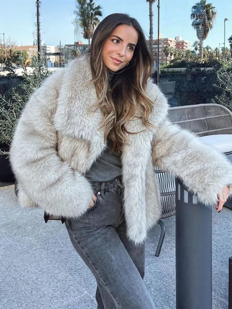 Ines | Chic Faux Fur Coat