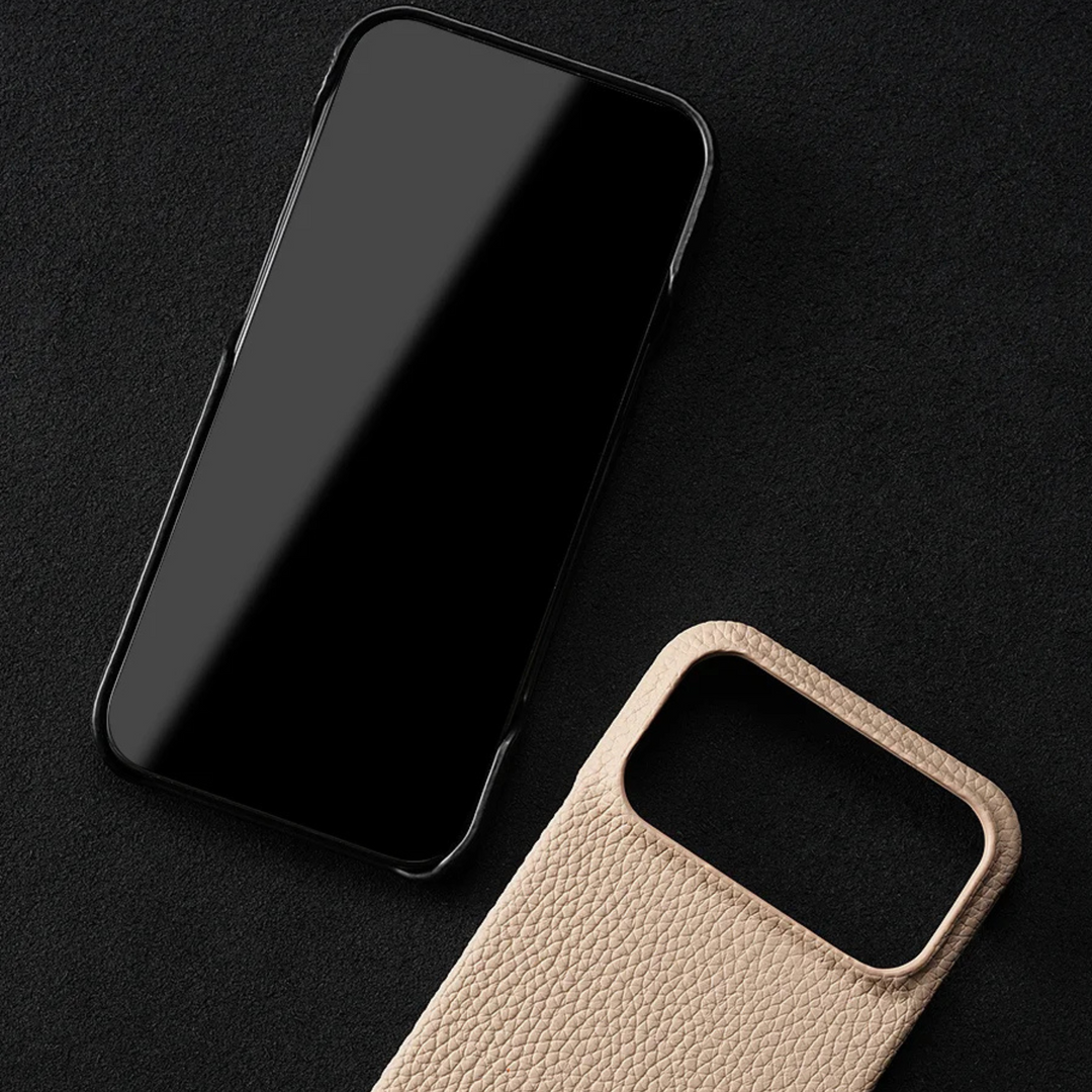 The Executive Leather iPhone 17 Case