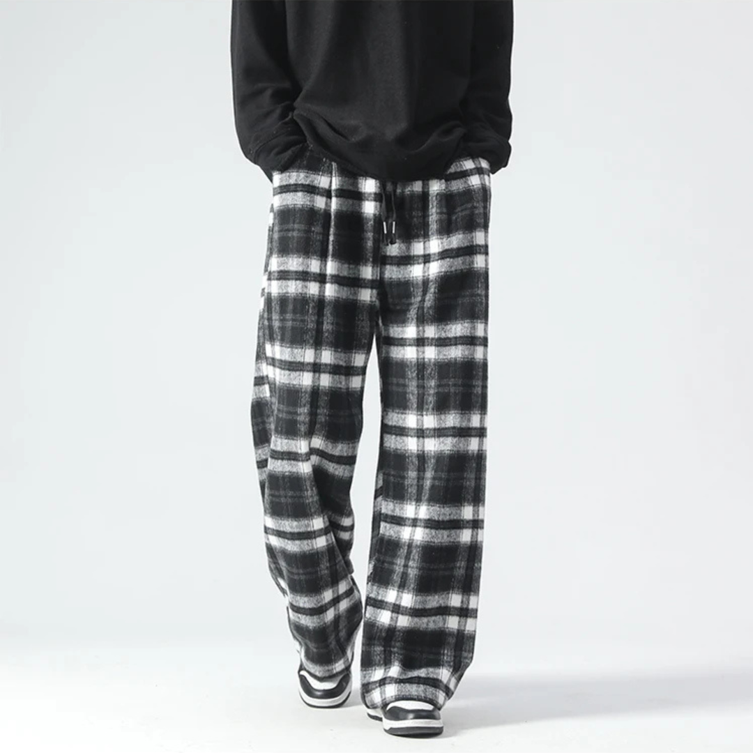 Graph Plaid Sweatpant