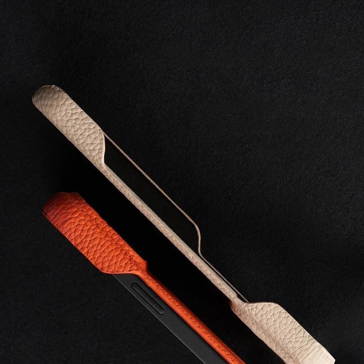 The Executive Leather iPhone 17 Case