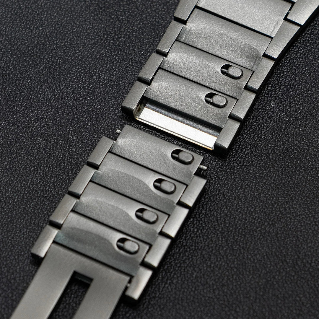 Titan Apple Watch Band