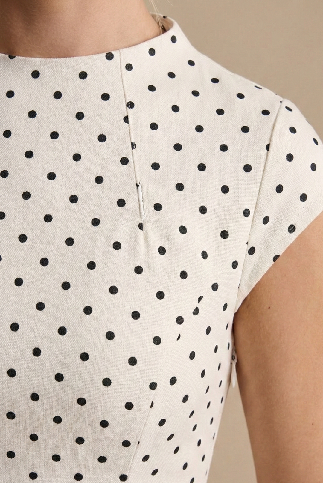 Women's White Polka Dot Maxi Dress - Cap Sleeve Pleated A-Line Skirt