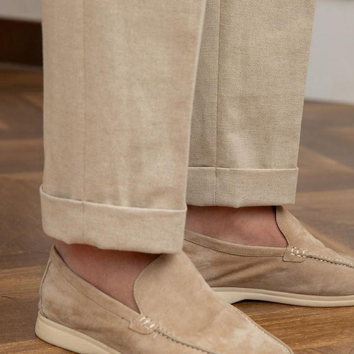 Men’s High-Waisted Pleated Trousers – Italian Style with Elongated Silhouette