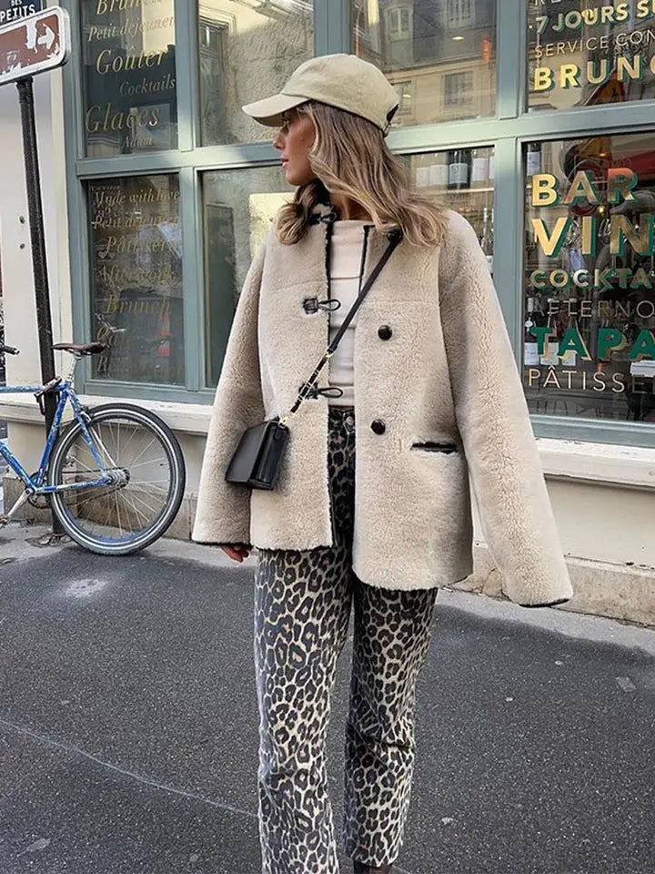 Nicole | Sophisticated Wool Coat