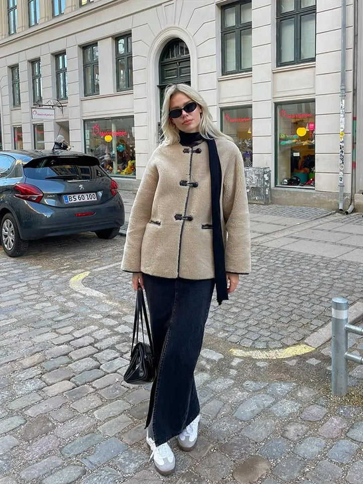 Nicole | Sophisticated Wool Coat