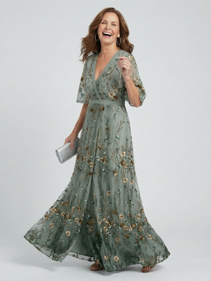 Selora | Flowing Maxi Dress with Halter Neckline