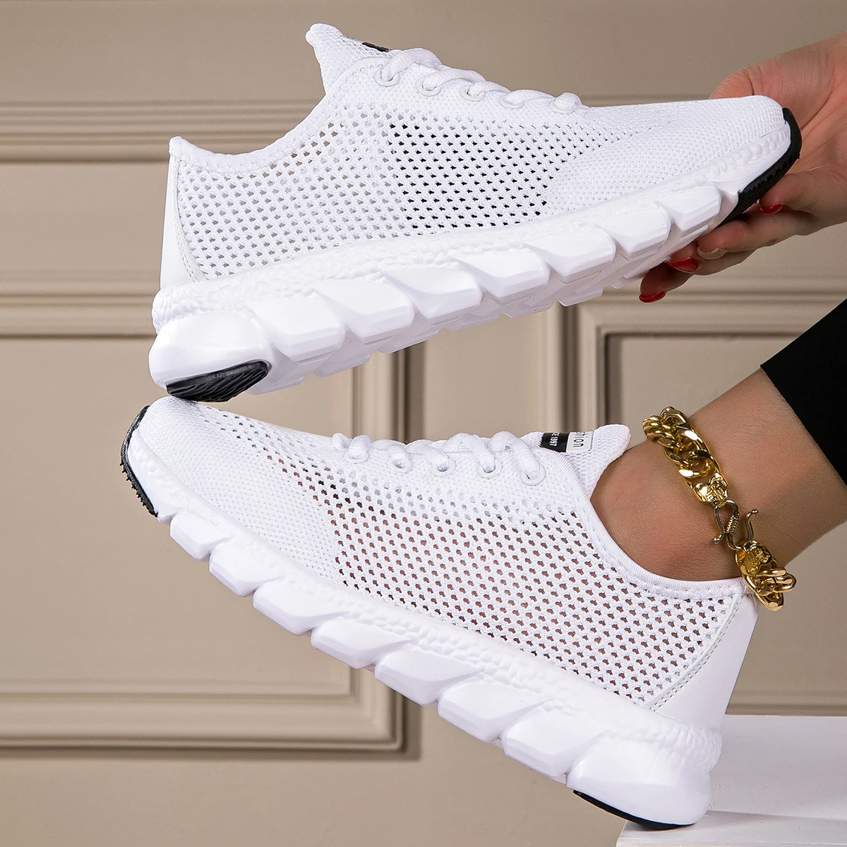 Aeris Mesh Sneaker