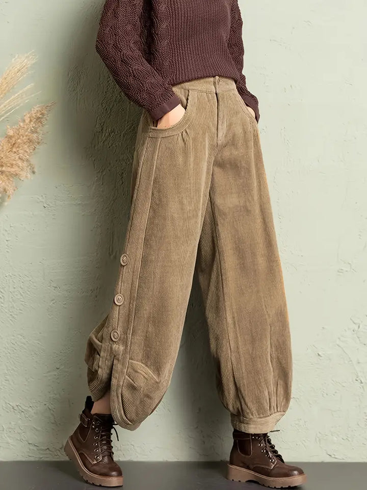 Sierra Pleated Corduroy Pant