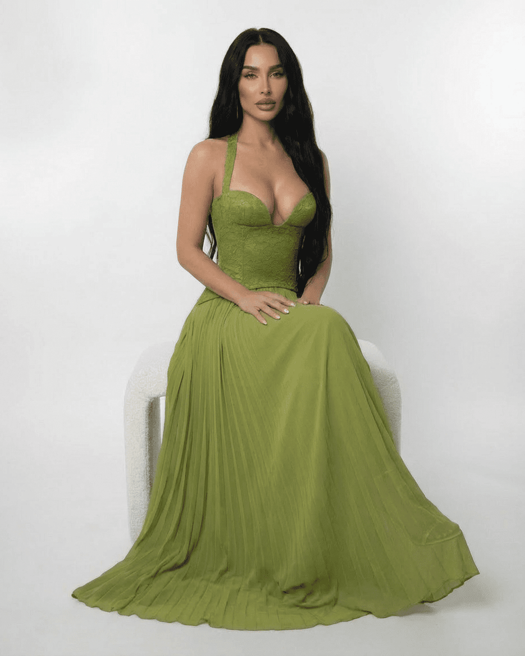 Women's Halter Lace-Up Back Pleated Maxi Dress