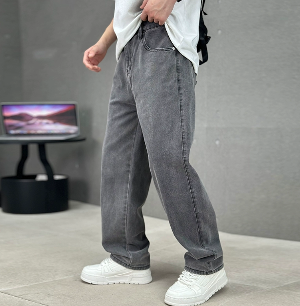 Men's Baggy Wide Leg Denim Jeans - Straight Full Length Cut