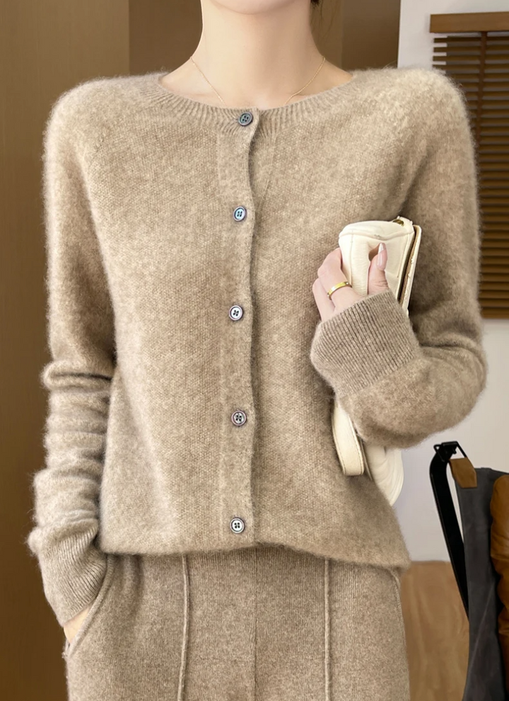 Vérité Merino Cardigan